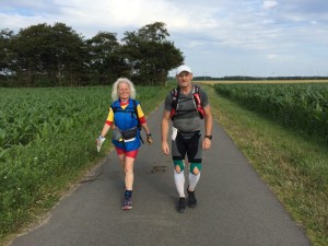 Toni mit neuer Laufpartnerin